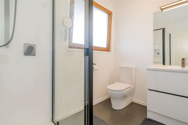 707 Mount Pleasant Road Thames_20