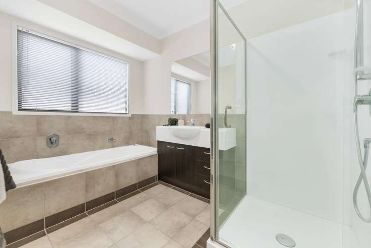 12 Duntrune Road Flat Bush_21