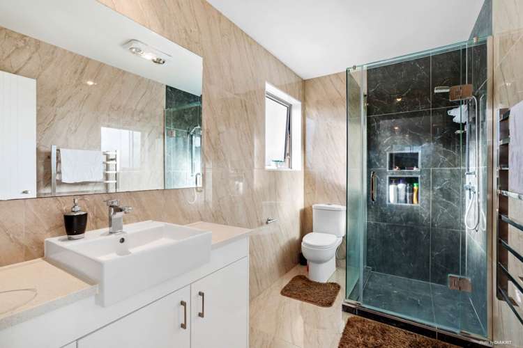 33 Dawood Place The Gardens_11