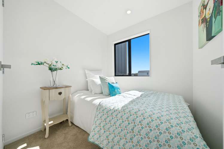 60 & 62 Wavecrest Lane Hobsonville_15