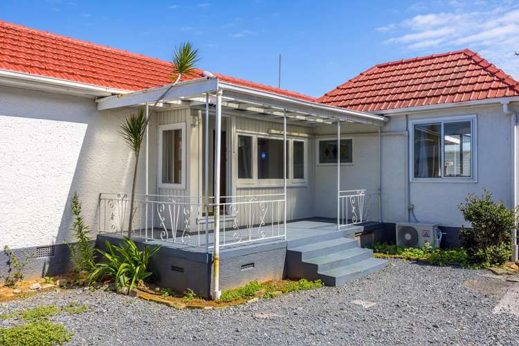 725 Massey Road Mangere_11