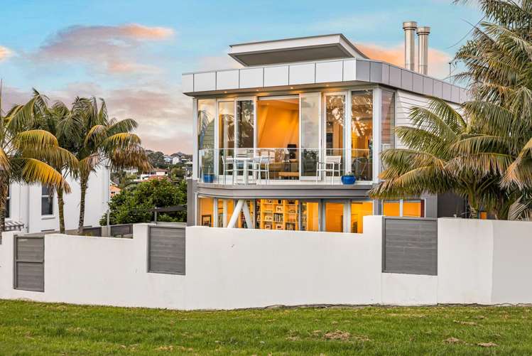 127 Beach Road Castor Bay_28