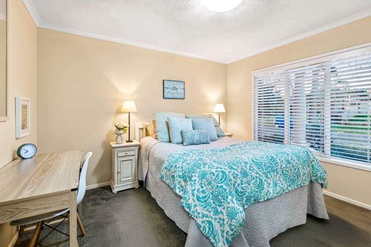 35 St Annes Crescent Wattle Downs_22