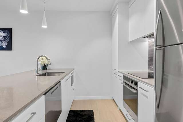 506/4 Bute Road Browns Bay_4