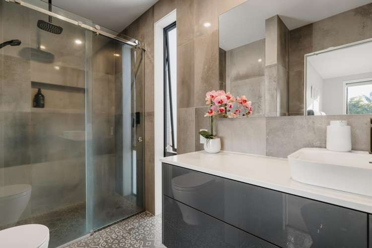 67 Oceanview Road Mount Maunganui_19