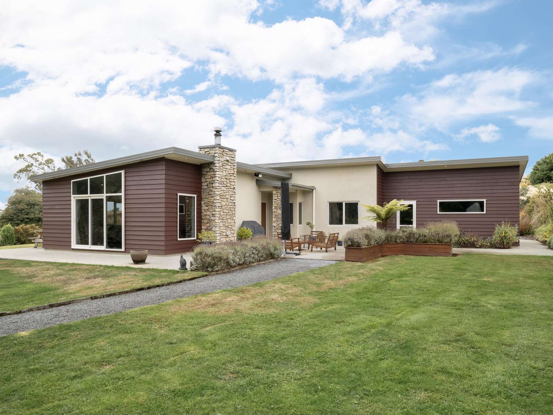 37 Settlement Hill Road Owaka_0