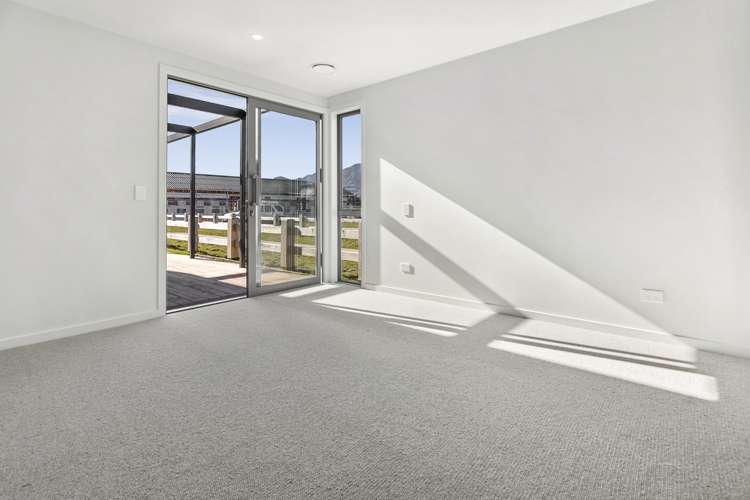 146 Burdon Loop Lake Hawea_7