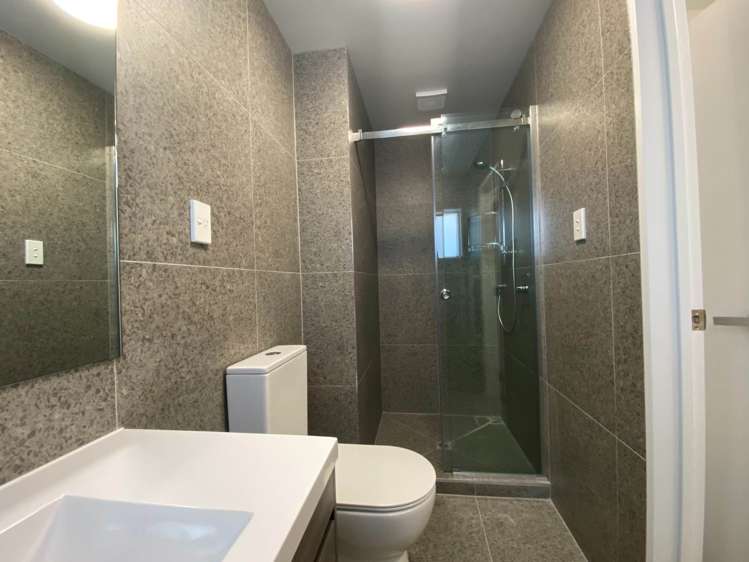 B-1/10 John Walker Drive Manurewa_8