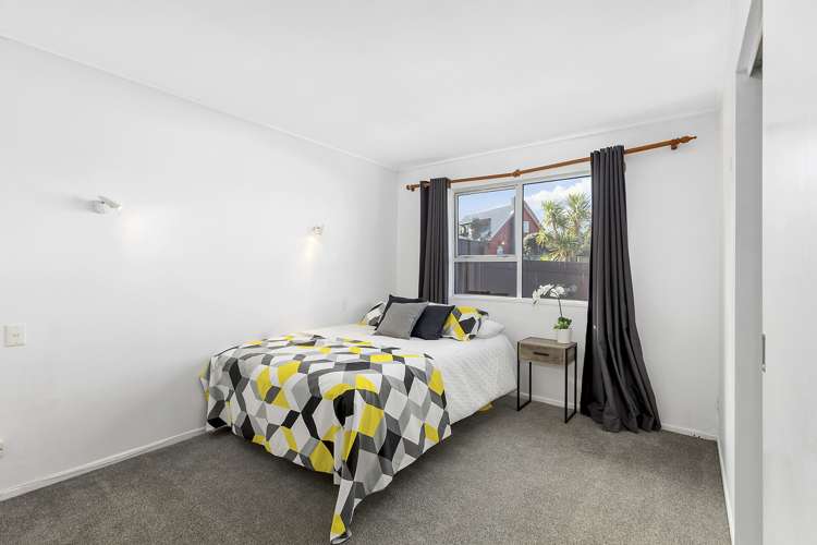 156 Akaroa Drive Maupuia_8