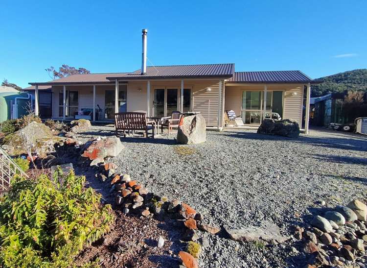 12 Range View Road_1