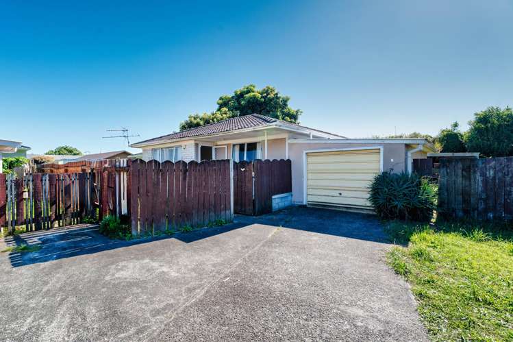 2/34a Kelvin Road Papakura_1