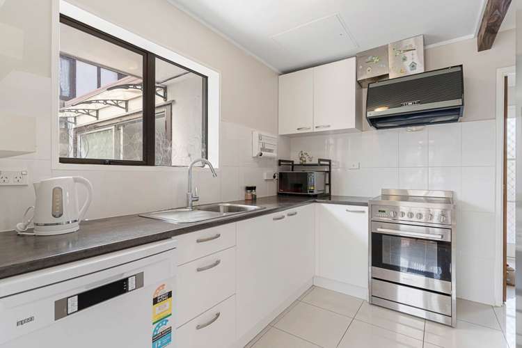 2/27 Curacao Place Half Moon Bay_7