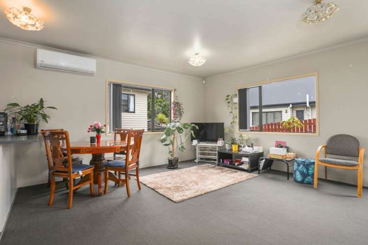 1/68 Panorama Road Mt Wellington_5