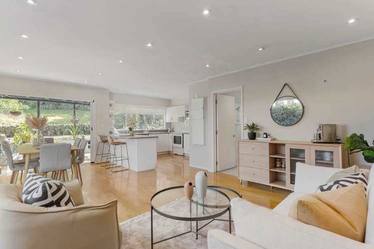 52 Meadowvale Avenue Forrest Hill_3