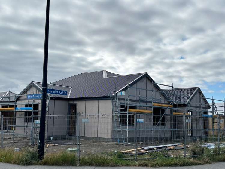 77 Whites Tramway Road_0