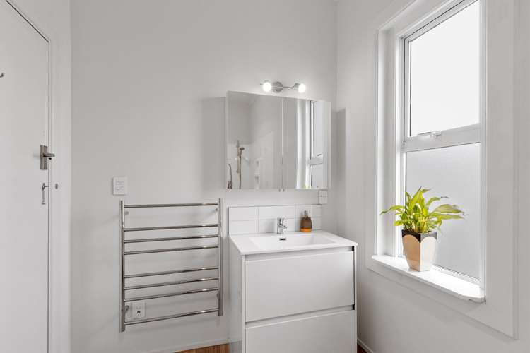 74 Charles Street Waltham_10