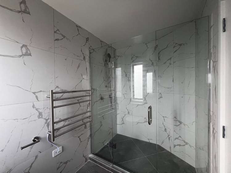 1/21 Divich Avenue Te Atatu South_6