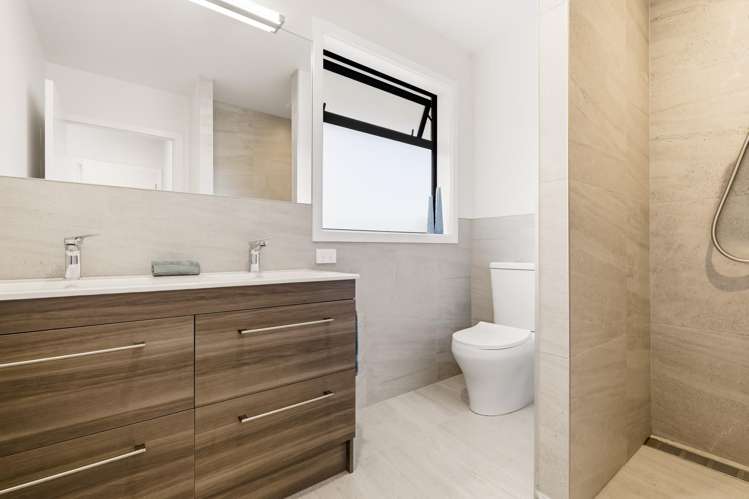 1 Glendas Way Acacia Bay_12