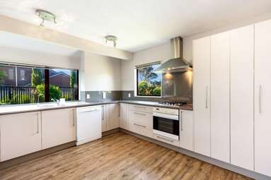 16 James Cook Drive_1