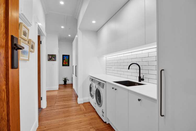 20 Wallace Place Westown_12