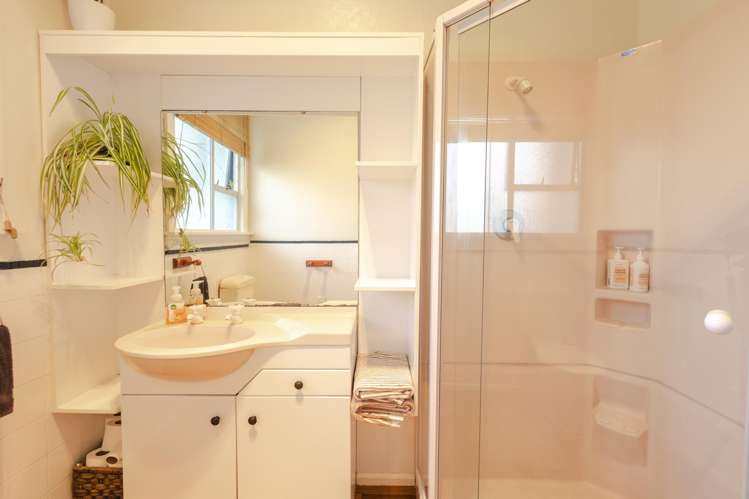 234 Stafford Street Hokitika_12