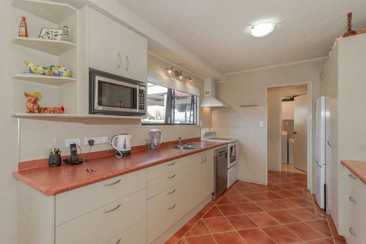 30 Perry Crescent Greenmeadows_6