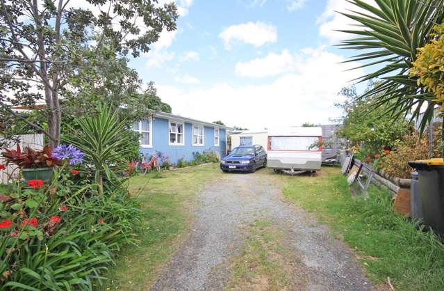 318b Port Road Whangamata_1