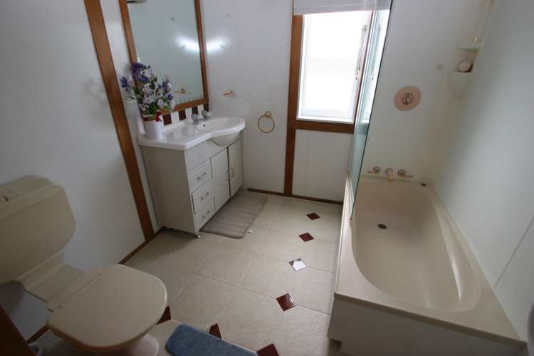 25 Preston Avenue Henderson_8