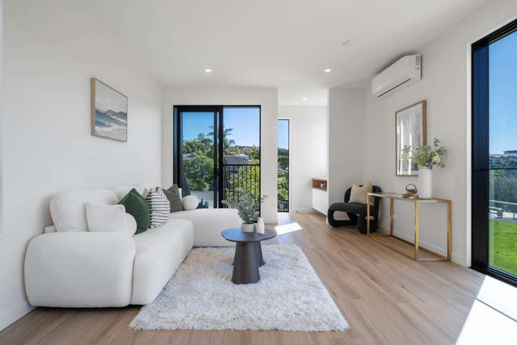 33e Saint Peters Street Northcote_20
