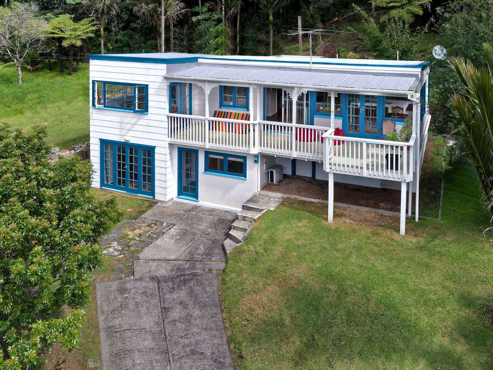 1188 Huia Road Huia_0