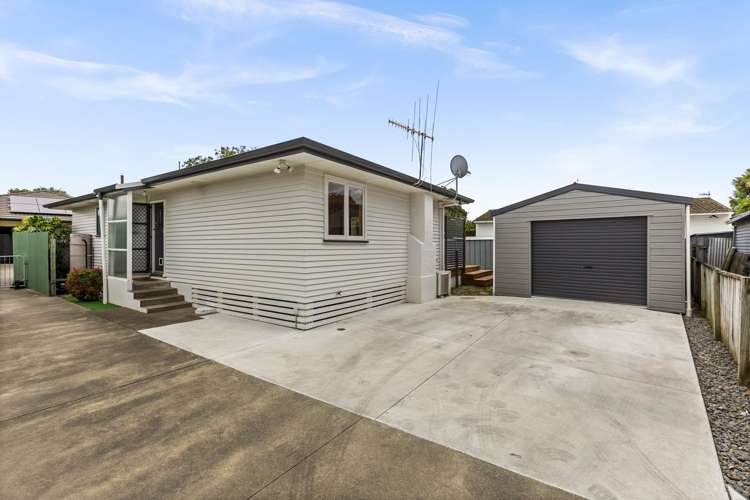 131A Frederick Street East_0