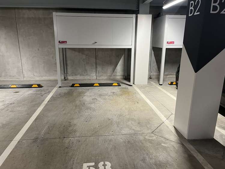 110/223A Green Lane West Epsom_10