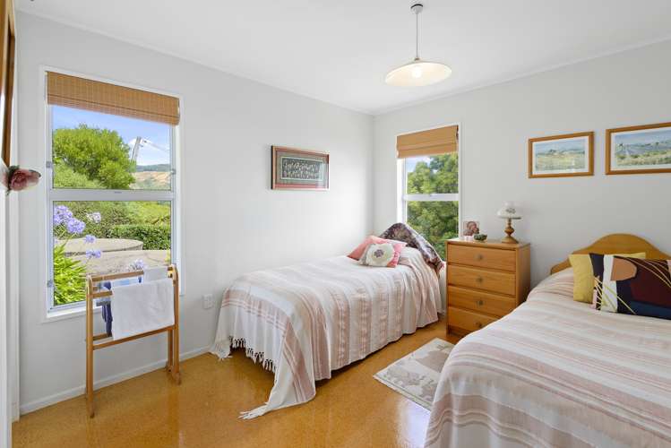 11 Ngaio Lane Charteris Bay_15
