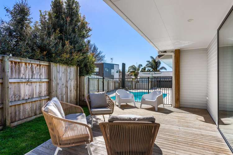 3 Shamrock Lane Te Atatu Peninsula_20
