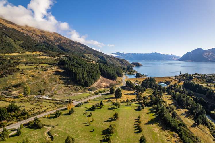 1147b Lake Hawea-Albert Town Road Albert Town_1