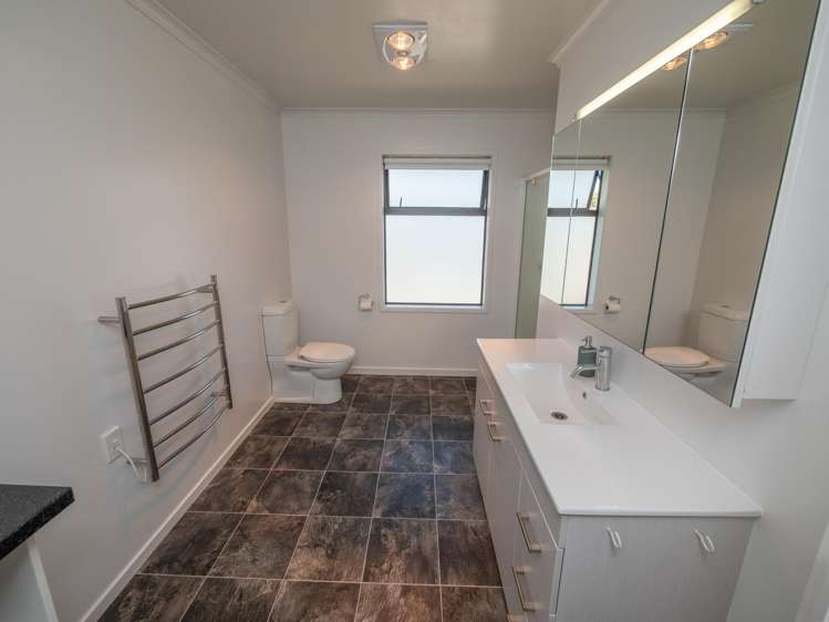 20 Eagles Way Coopers Beach_19