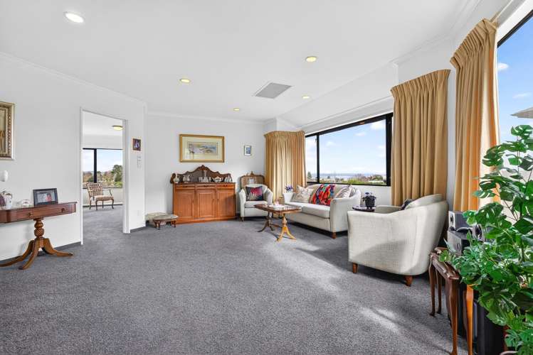 3 Julies Way Rangatira Park_5