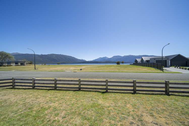 64 Rodeo Drive Te Anau_30