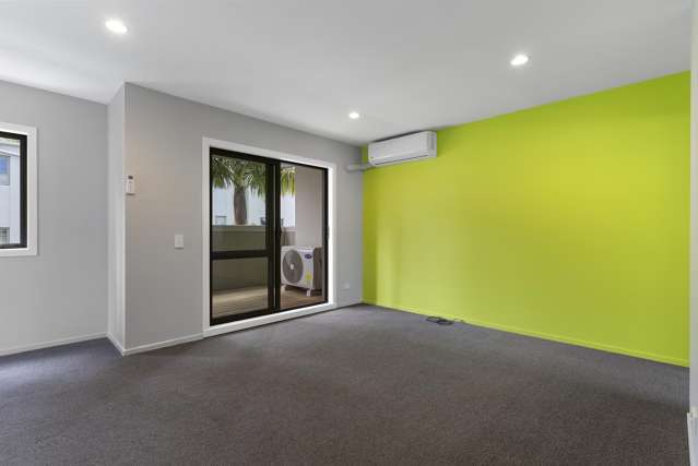 41b/21 Hunters Park Drive Three Kings_4