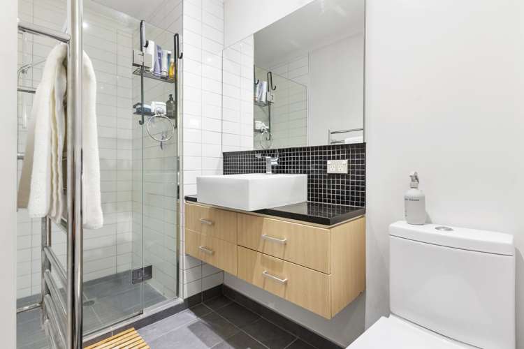 2c/15 Fleet Street Eden Terrace_8