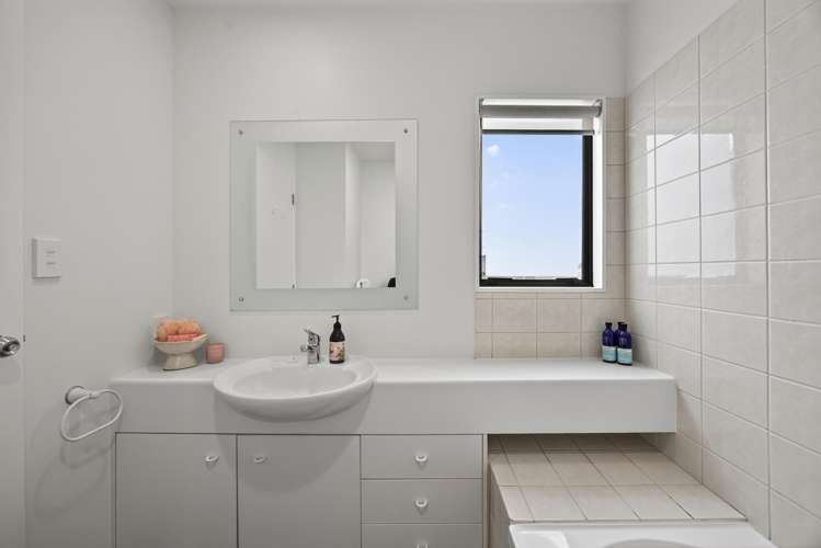 4/46 Takutai Avenue Bucklands Beach_18