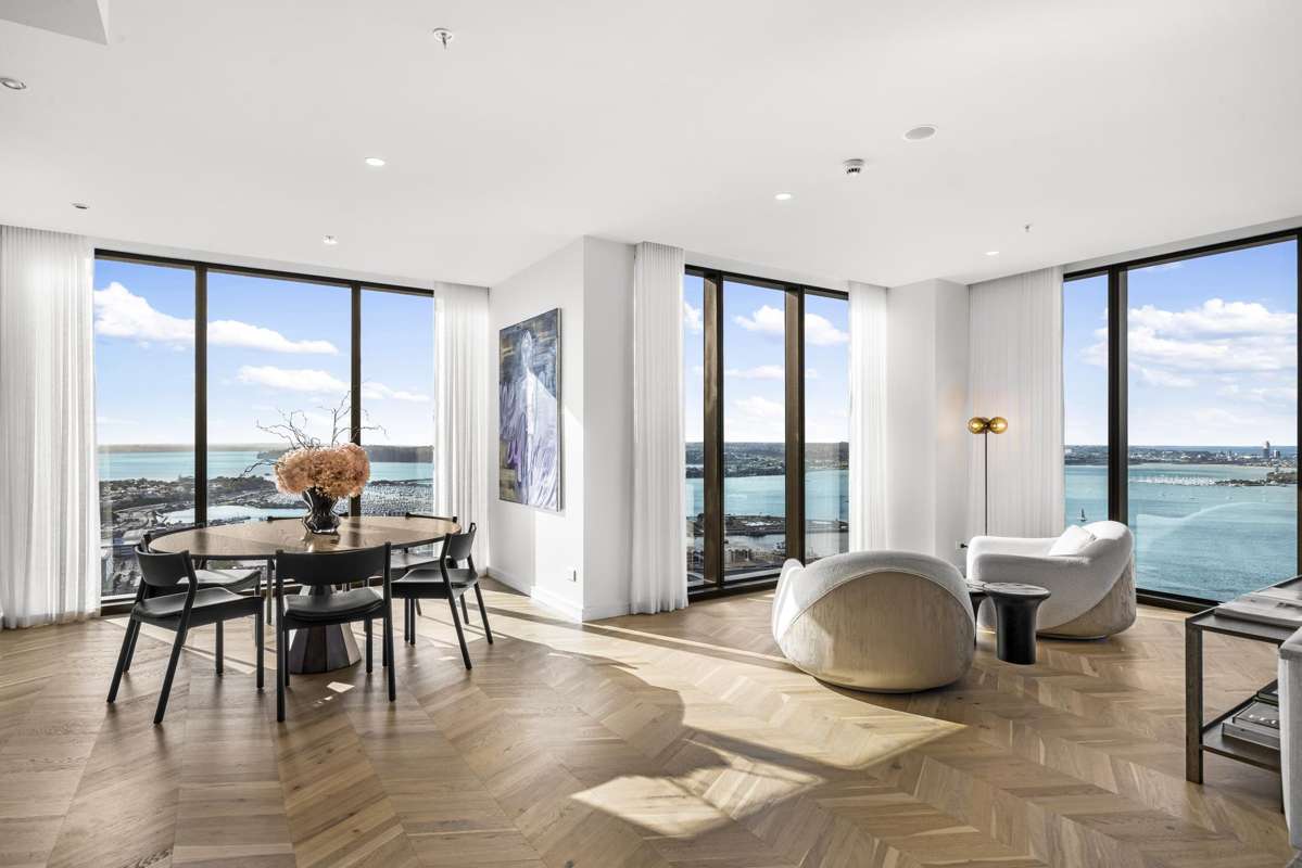 3701/51 Albert Street_5