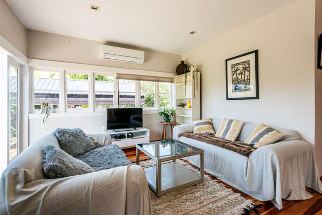 46 Tahatai Road Oneroa_4