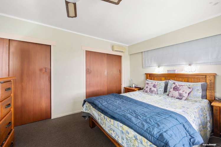26 Olsen Avenue Hillsborough_10