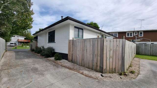 14a Finlow Drive Te Atatu South_1