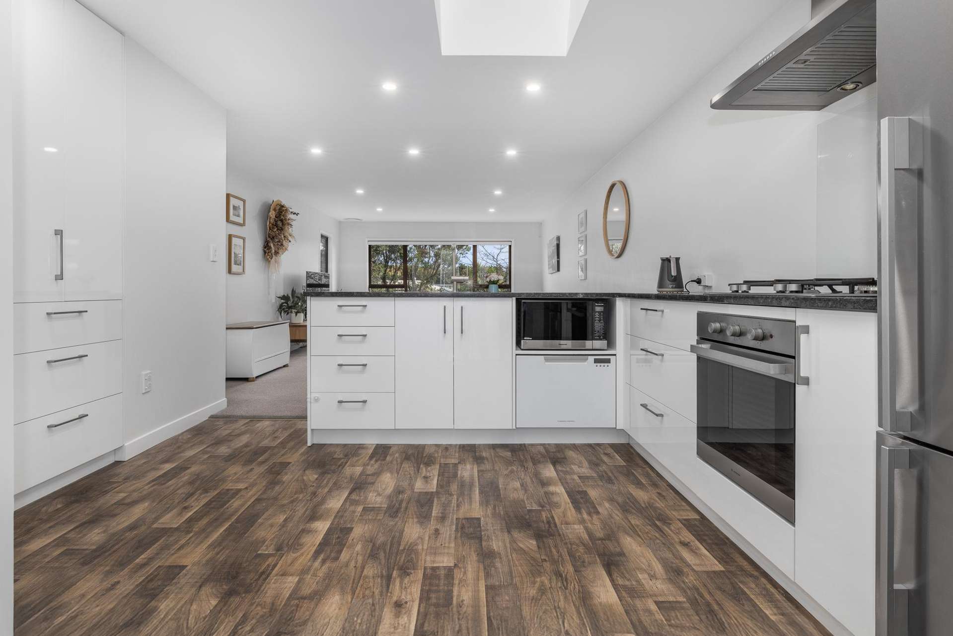 7/24 Acheron Road Paremata_0