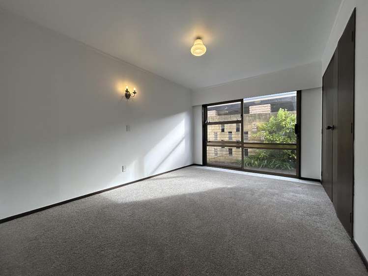 124 Bramley Drive Farm Cove_11