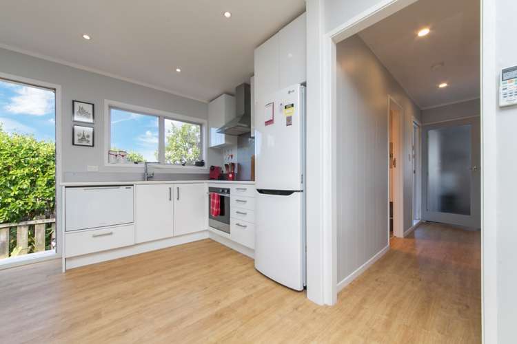 2/2 Cutler Street New Lynn_6