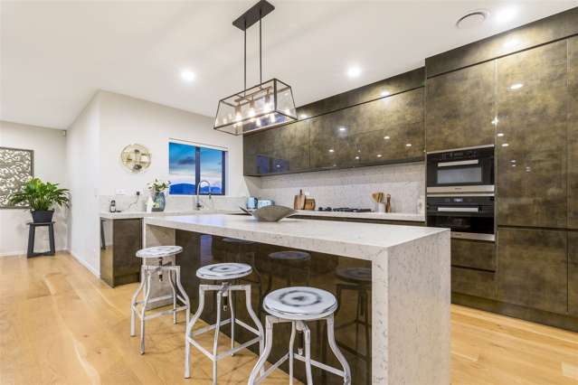 87 Liberty Crescent Beachlands_1