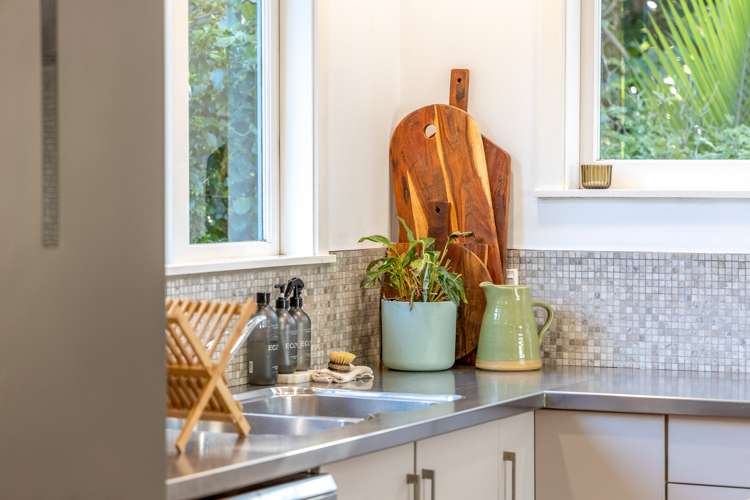 14 Hillside Road Ostend_9